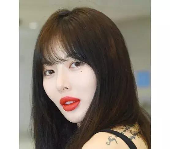 泫雅为什么要丰唇,泫雅太红了怎么办