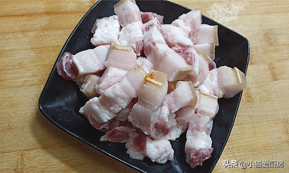 红烧肉这样做肥而不腻软烂入味,红烧肉怎样做的焦香