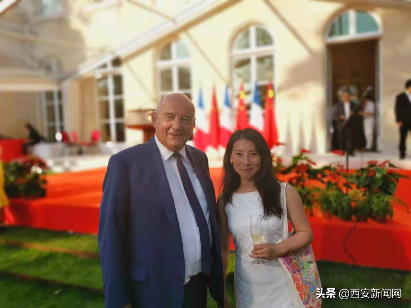 在法西安女孩：用心浇灌西安与图尔友好交流之花