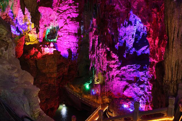 云南建水燕子洞,燕子洞和织金洞