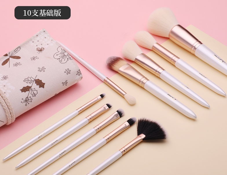 别再用手上妆了，这5套平价好用的化妆刷，送给精致的女孩们