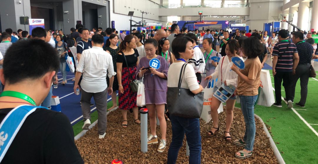 南京万德集团智慧校园体育解决方案引爆全场——第76...