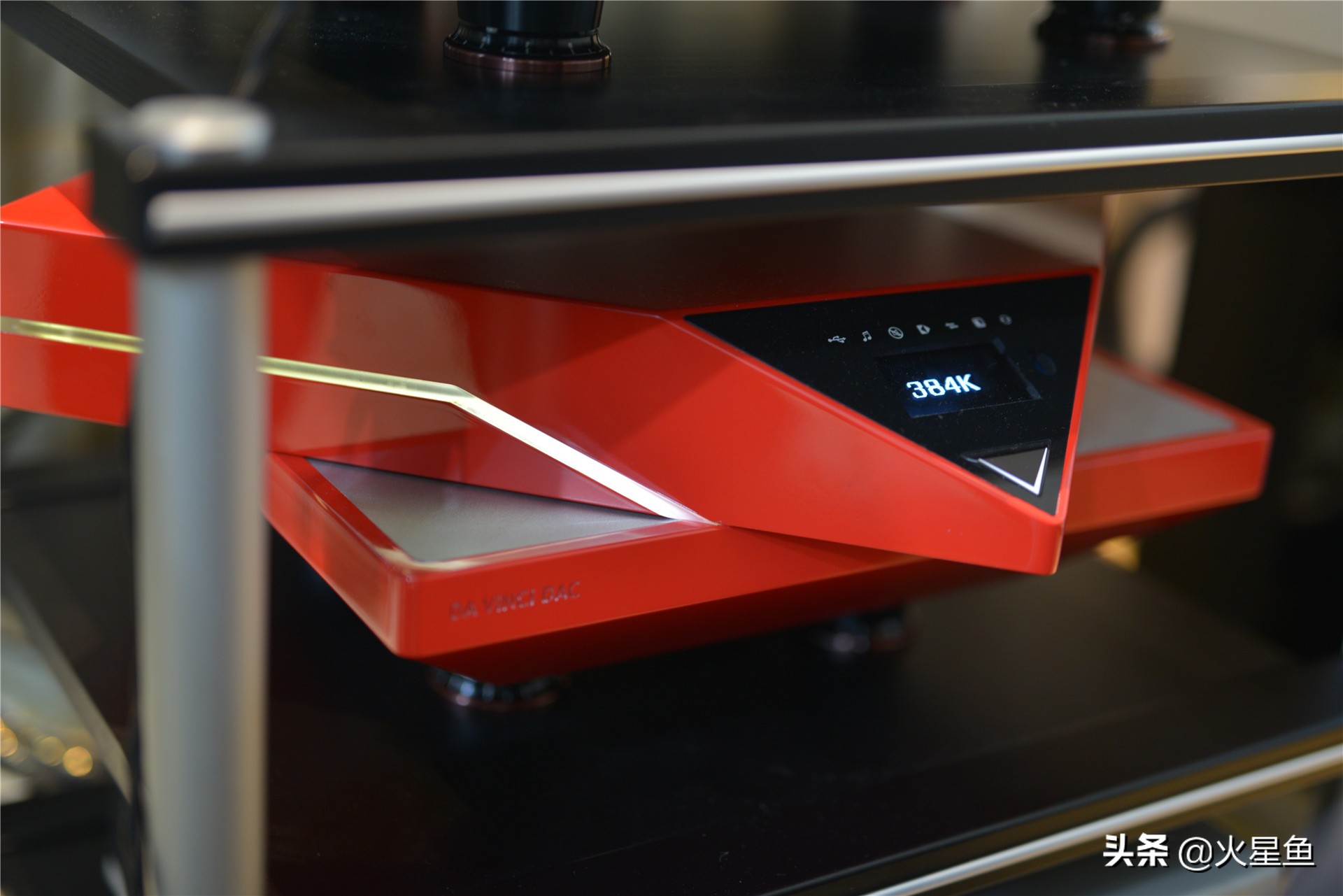 朋友给我买了耳机,朋友买了个耳机