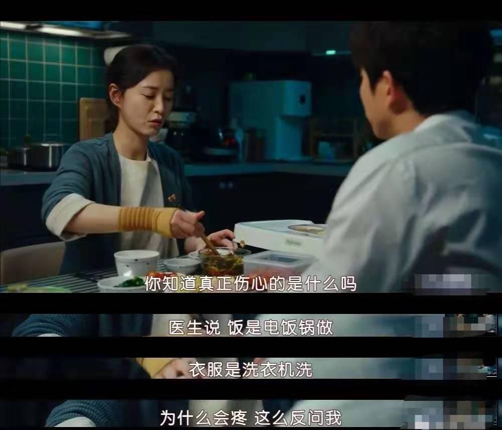 专家建议开放三胎，评论区留下千句脏话：生娃前，没人告诉我这些