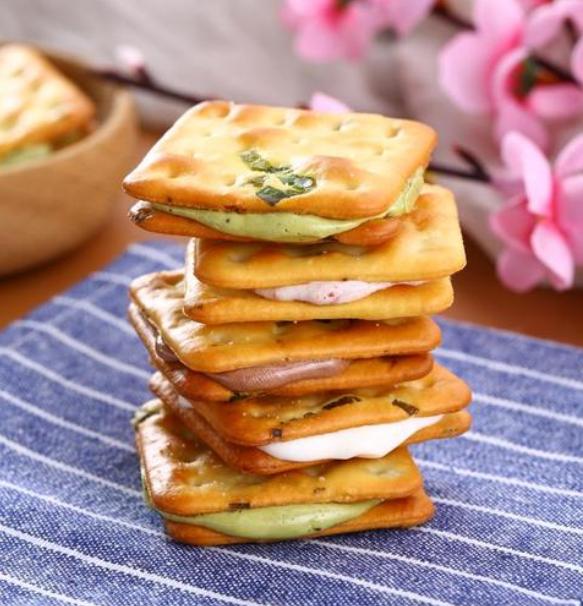 什么牌子的饼干好吃又安全健康,饼干的分类和各自的特点