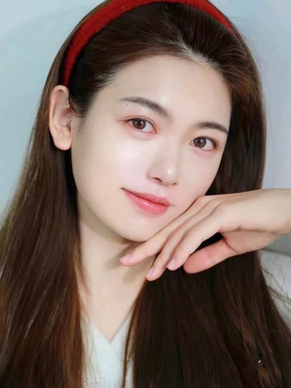 雅诗兰黛干性皮肤眼霜,雅诗兰黛抗蓝光眼霜好用不