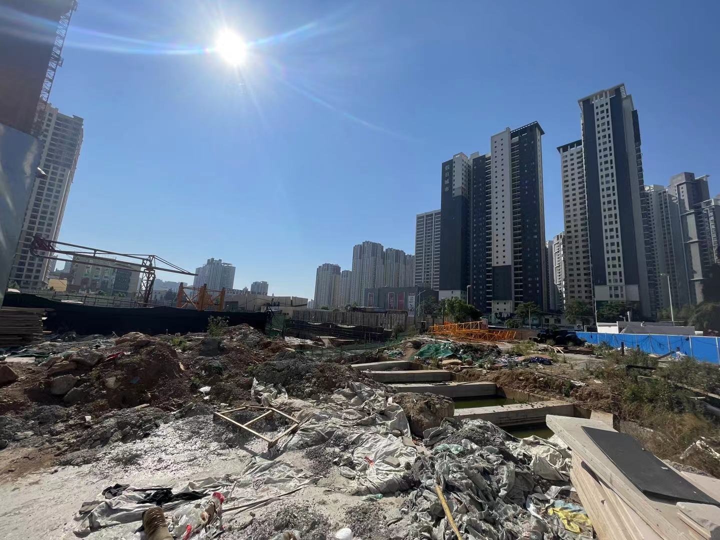 昆明西城时代西锦里烂尾,昆明西城时代烂尾楼