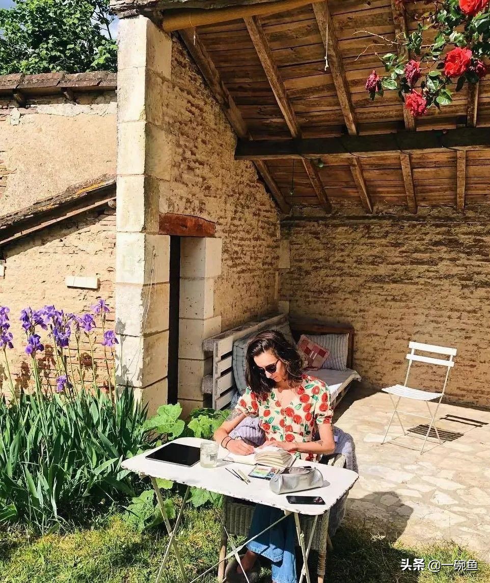 时髦星人的印花衣服再好看，选不好，分分钟变“翠花”