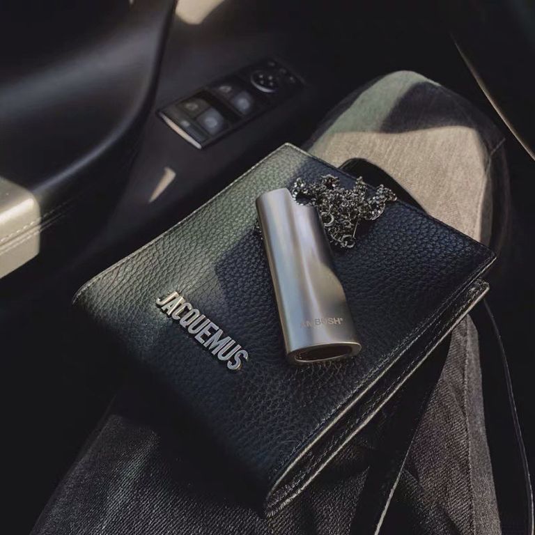 王一博西装复古风,王一博的心头肉