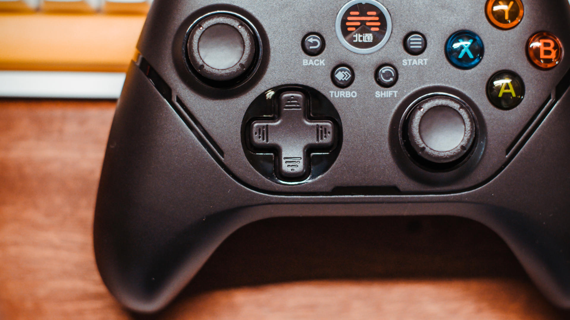 菜鸡游戏用100多的手柄,菜鸡游戏手柄哪个好用