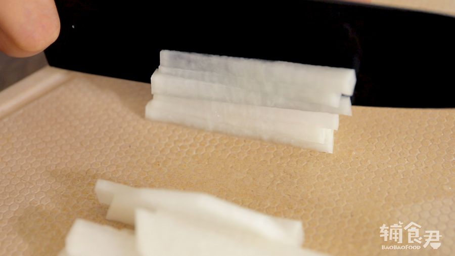 宝宝感冒流鼻涕鼻子擦破了怎么办,宝宝流鼻涕擦的鼻子疼怎么办