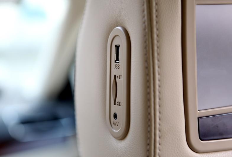 大众帕萨特1.8t最高配内饰,大众帕萨特330星空次顶配内饰