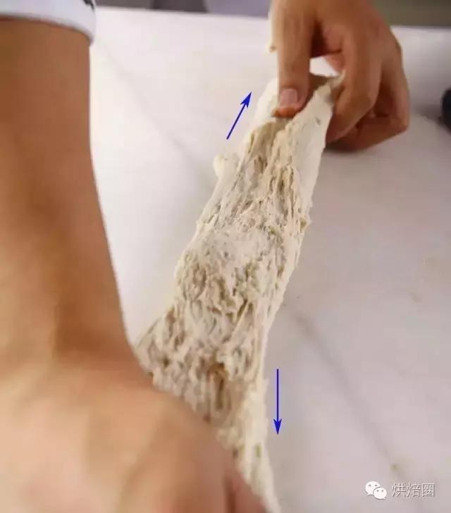 手工揉面快速出膜又不累的方法！关键在这几个揉面技巧上……