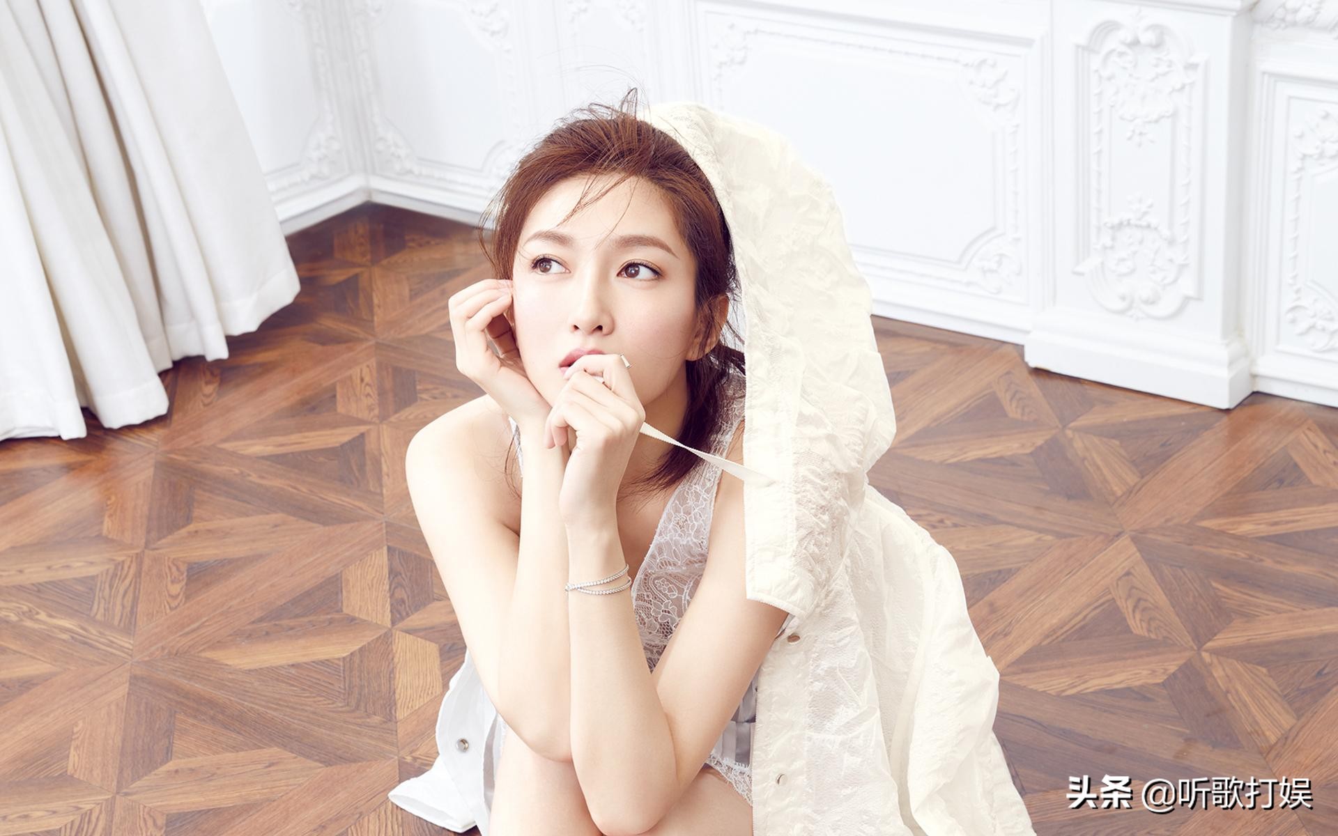 江疏影代言施华洛世奇视频 (江疏影出席施华洛世奇广告)