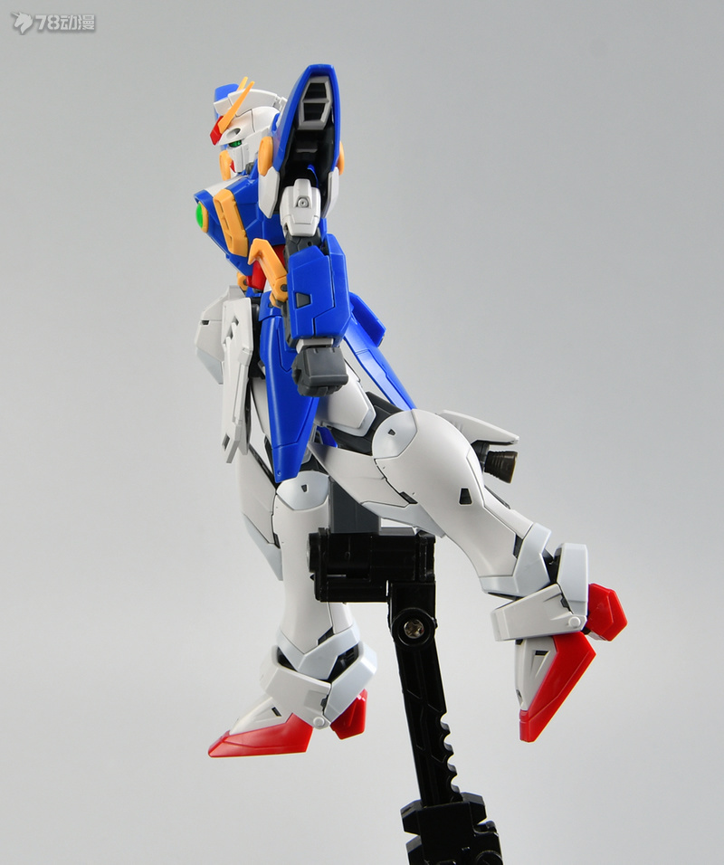 万代高达rgrx78-2,万代rg飞翼零式高达