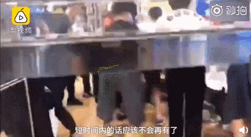 优衣库被抢后续视频,优衣库被哄抢完整版