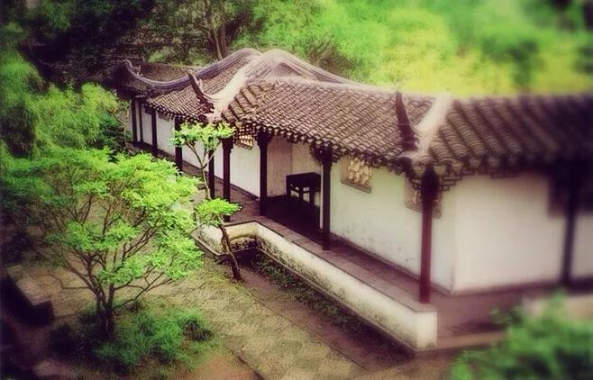 临江仙点滴芭蕉心欲碎朗诵,一日一诗词