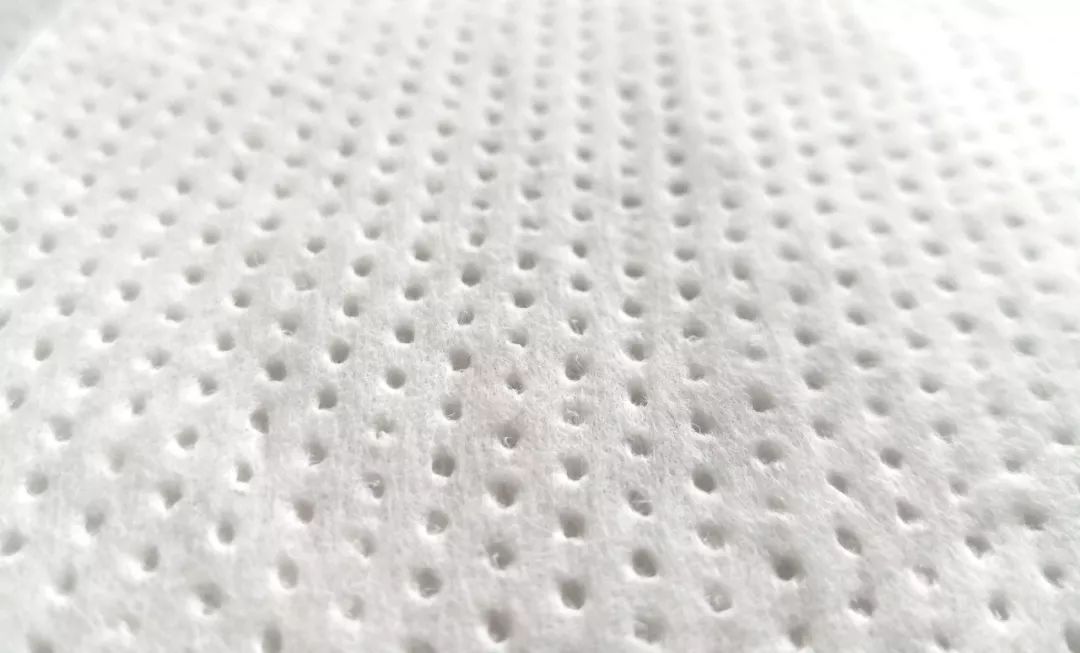 夏天穿拉拉裤=闷潮热？是时候改掉这个刻板印象了