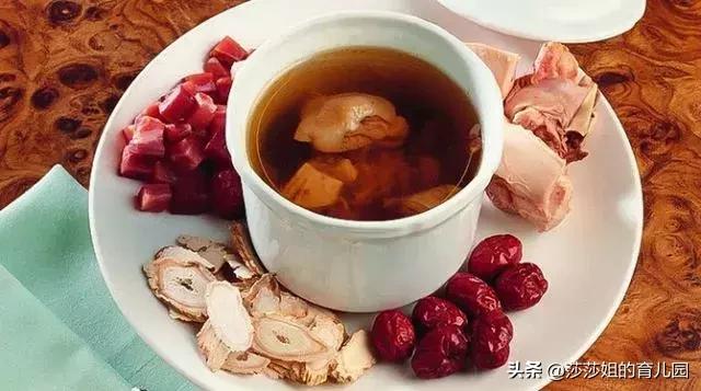 中药里的它是妇科圣药：调经、活血、祛斑、养颜，简单易用！