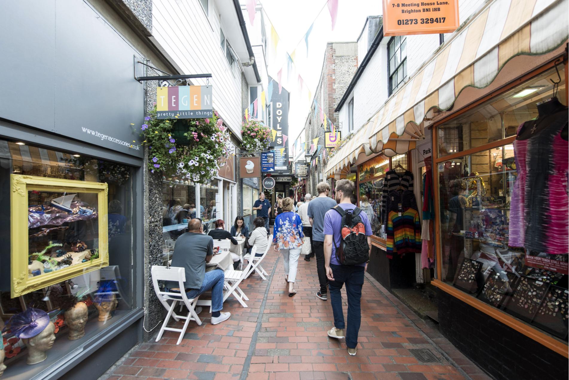 跟着旅行团去英国,跟旅游团去英国旅游