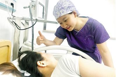 37周羊水少能顺产吗,羊水少打催产素可以顺生吗