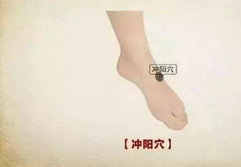 胃病导致的口臭怎么改善,胃引起的口臭喝茶真的有用吗