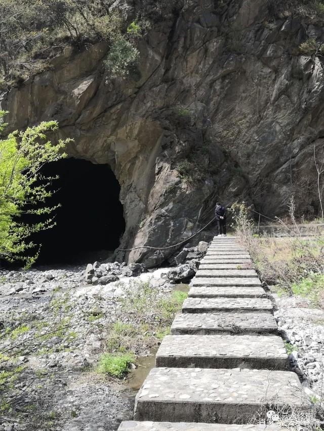 西安九寨沟简介,西安十寨沟和九寨沟