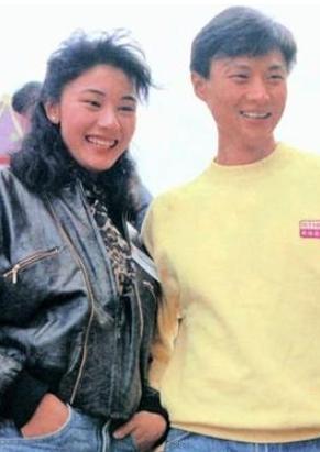 港姐关之琳李嘉欣周海媚,李嘉欣与周海媚哪个更胜一筹