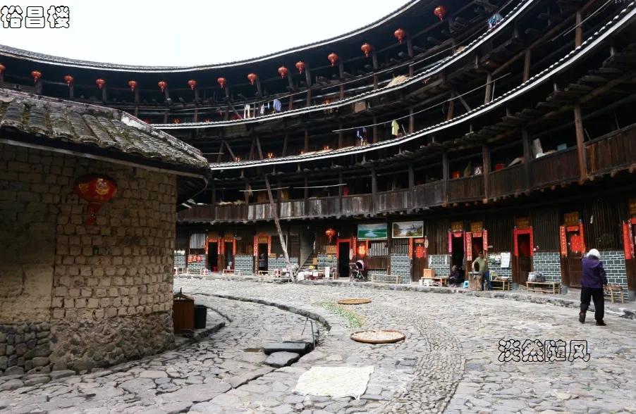寻梦云水谣，探访福建南靖土楼，漫步厦门大学