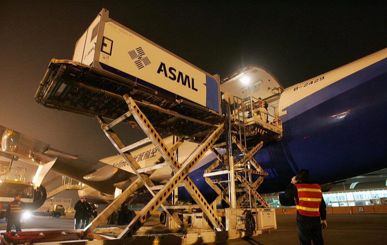 中国光刻机技术会打碎asml垄断吗,荷兰光刻机巨头真的破产了吗
