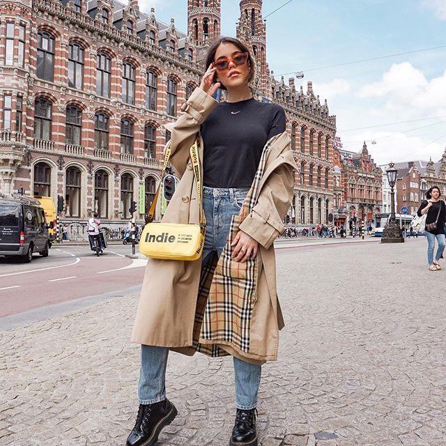 李斯丹妮同款subtle斜挎包,香港潮牌中性穿搭