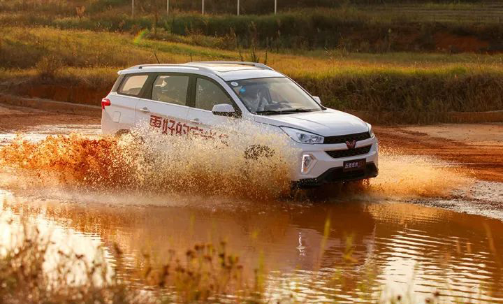 保有量大才是王道！为何五菱宏光保值率这么惊人？