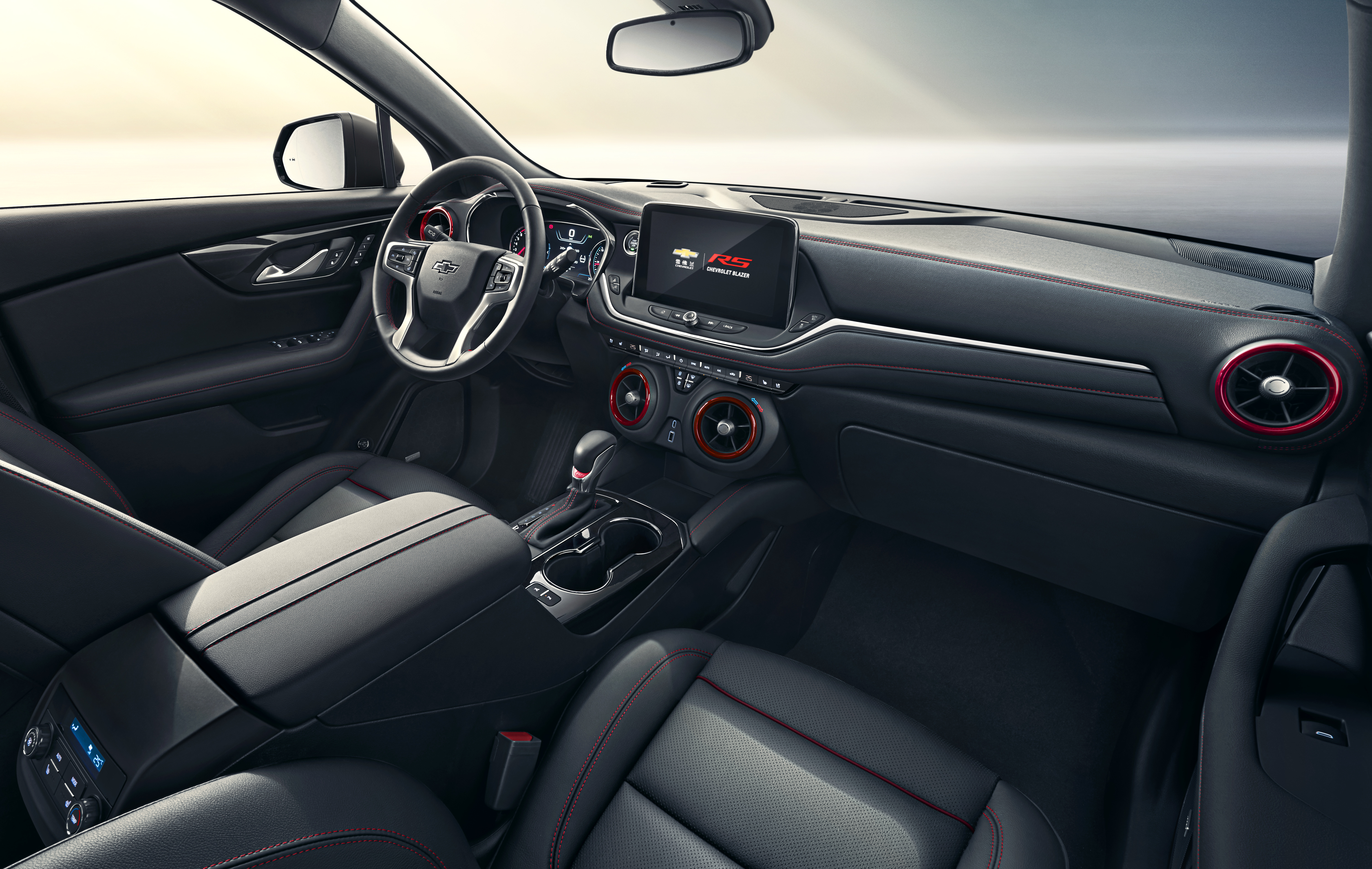 5座雪佛兰开拓者良心评测,新款雪佛兰开拓者顶配黑武士