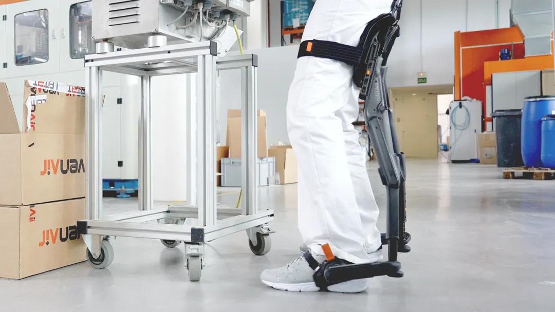 重头设计空间,变形的椅子设计