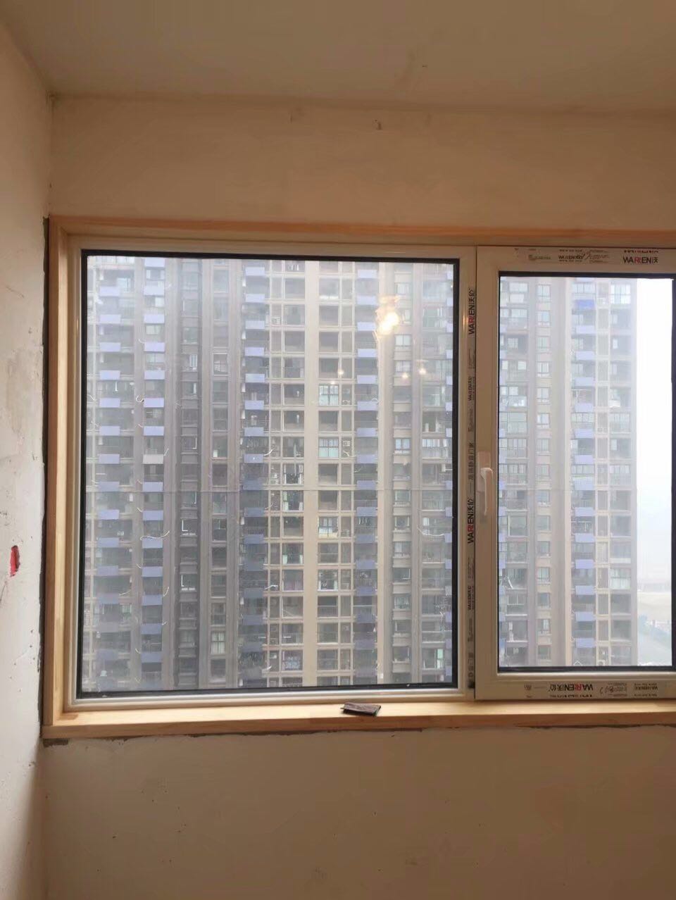 北风吹得窗户呼呼作响,北风吹得窗户呼呼响