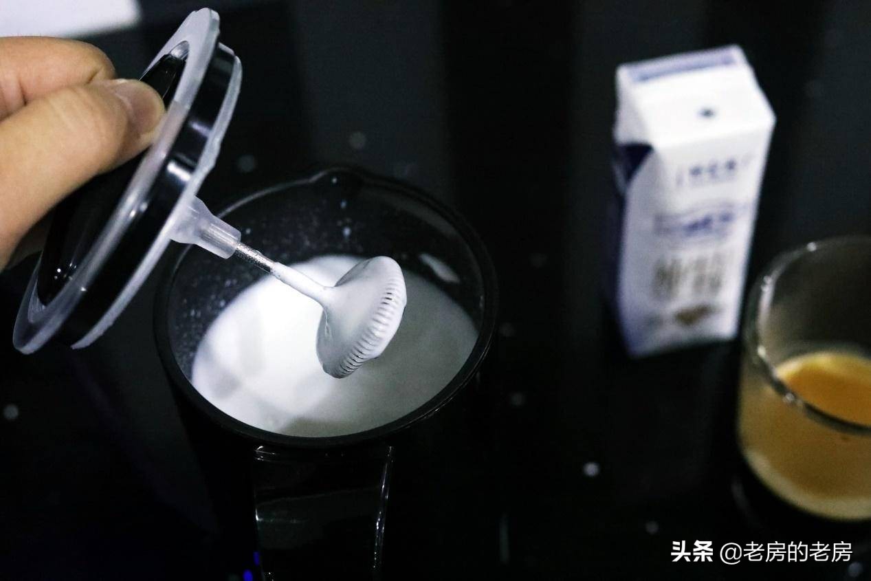 在家喝卡布奇诺，你需要一台什么样的咖啡奶泡机？