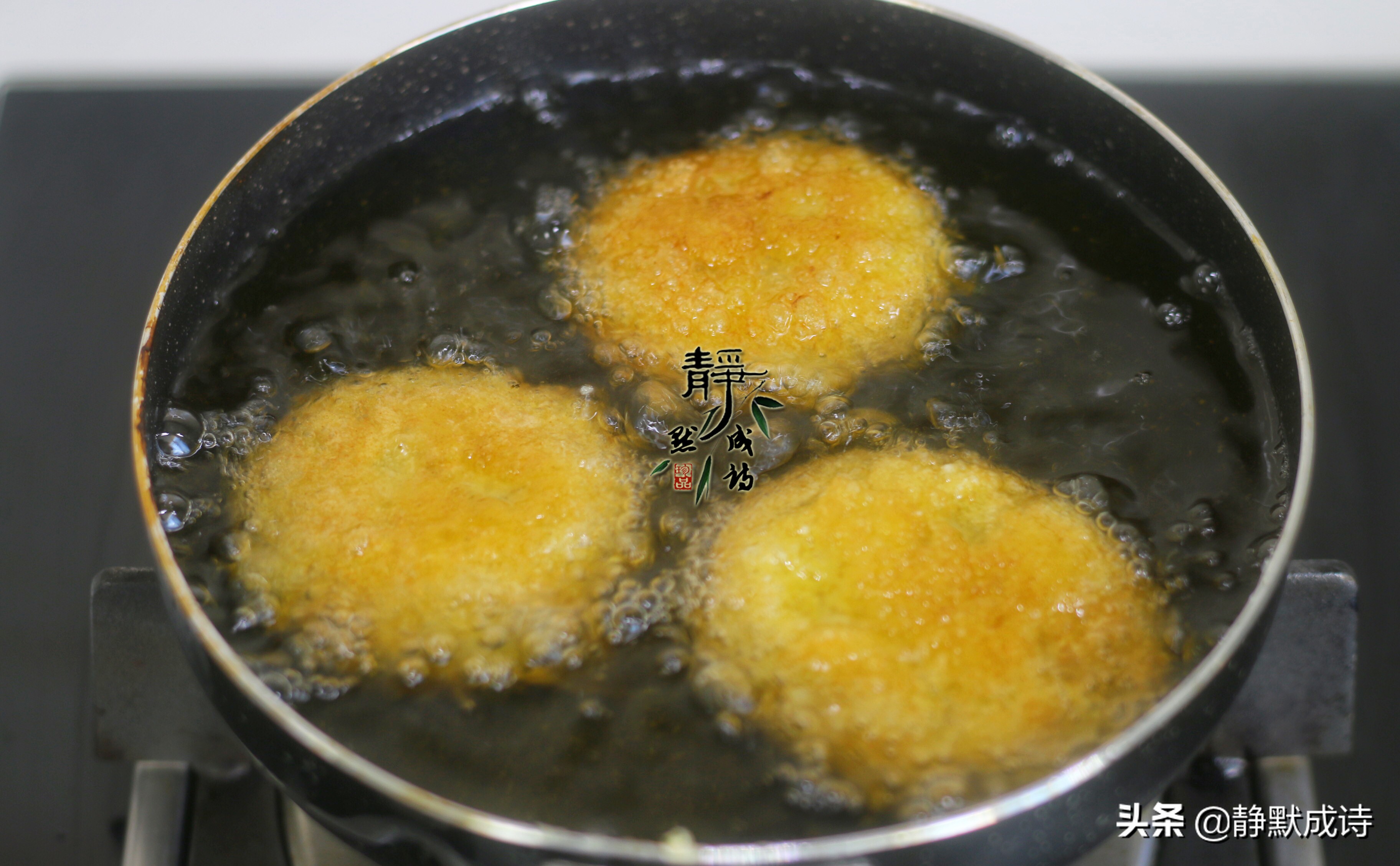 黄米面炸糕怎么做酥脆不爆裂,黄米面炸糕怎么做不粘手