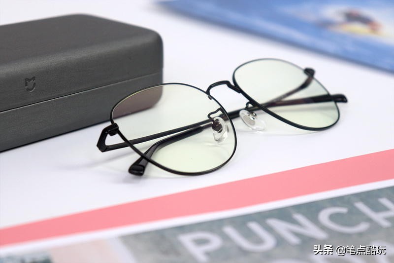 小米199防蓝光眼镜钛轻盈评测,小米蓝光眼镜钛轻盈
