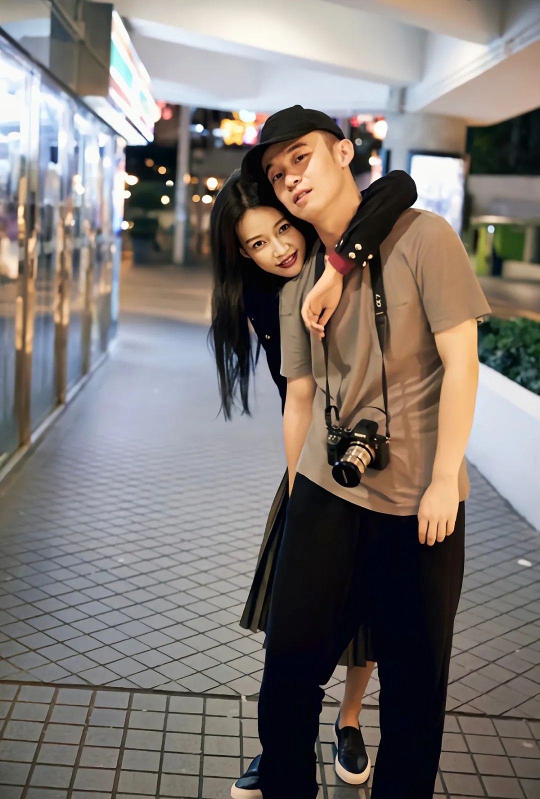 “爱江山更爱美人”，这4位男星英年早婚为人父，堪称娱乐圈清流
