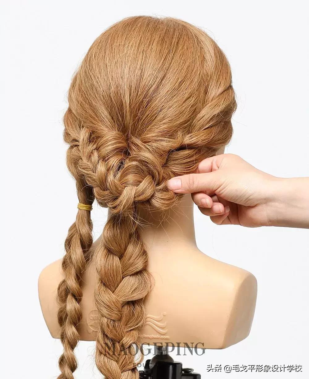 适合所有女士脸型的发型,适合发髻高的发型