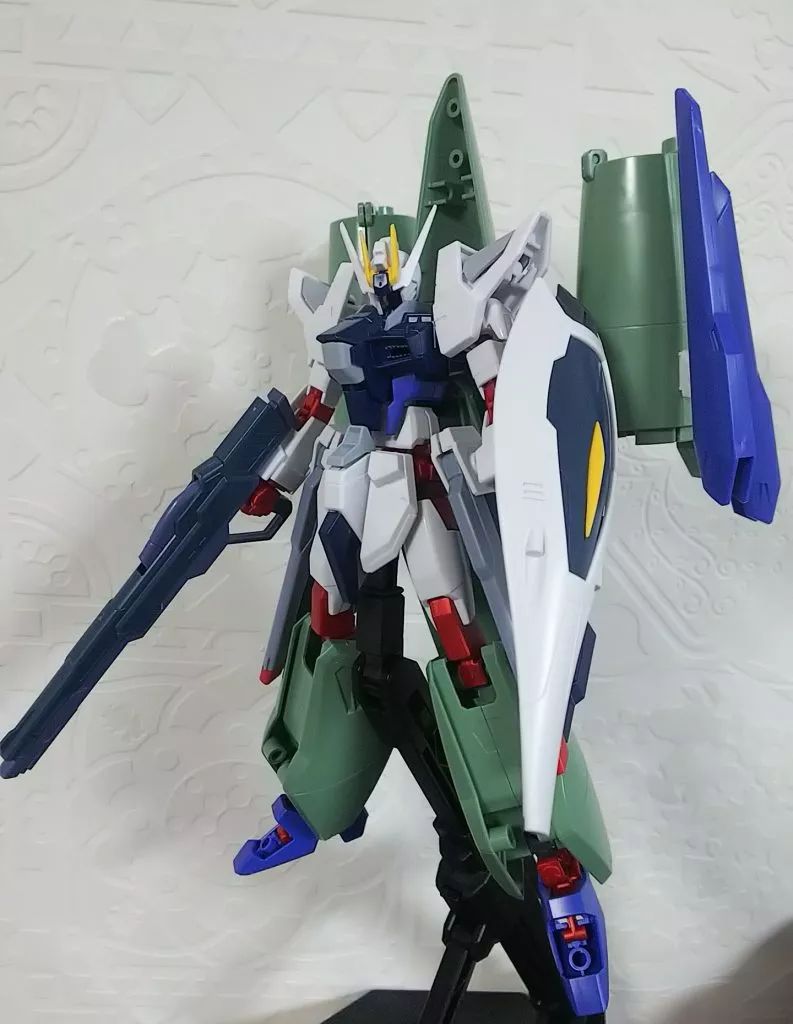 佳作：不同比例的巧妙融合，装上背包你就是混沌高达