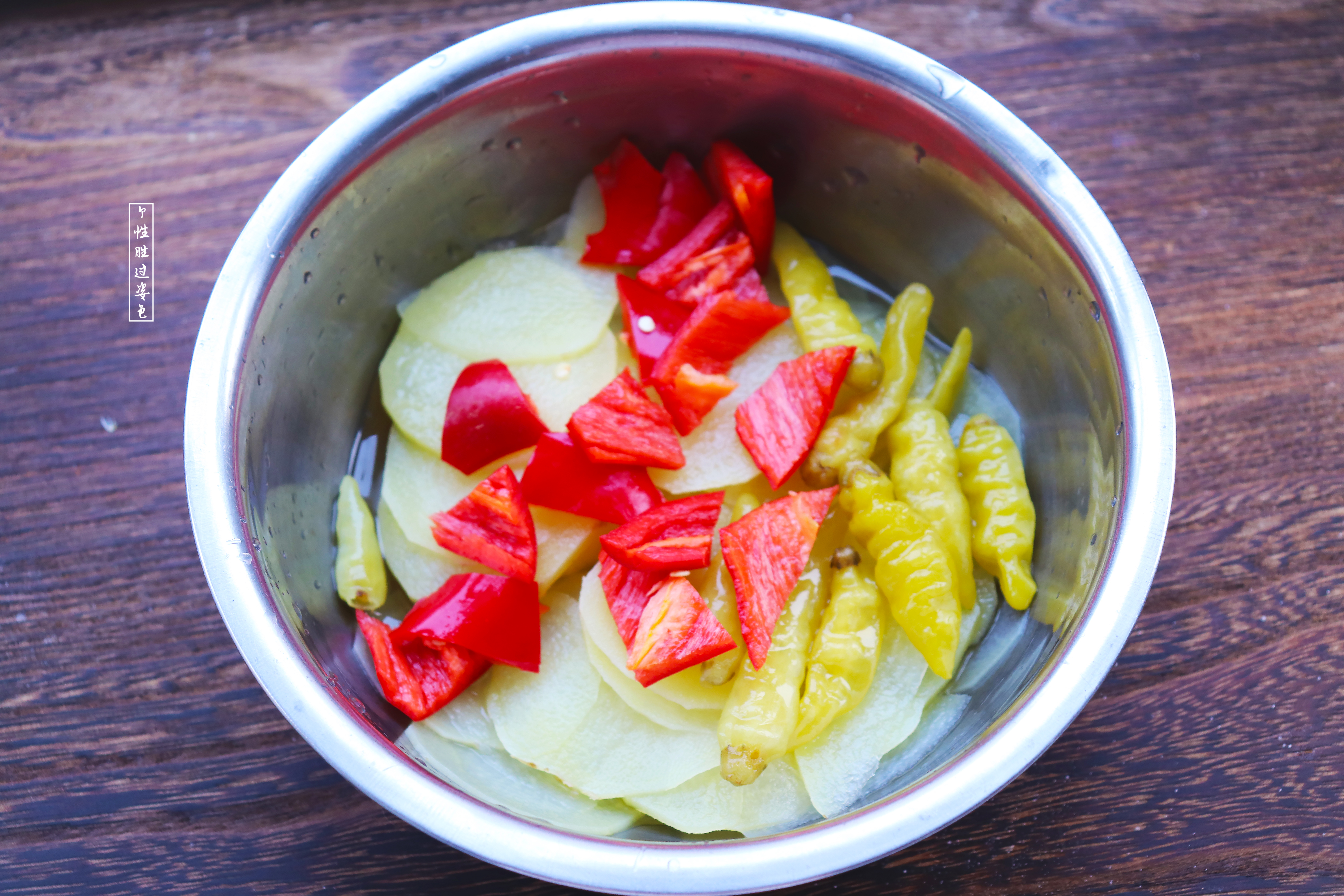 最简单的东北腌制咸土豆的方法,腌制土豆的最好方法