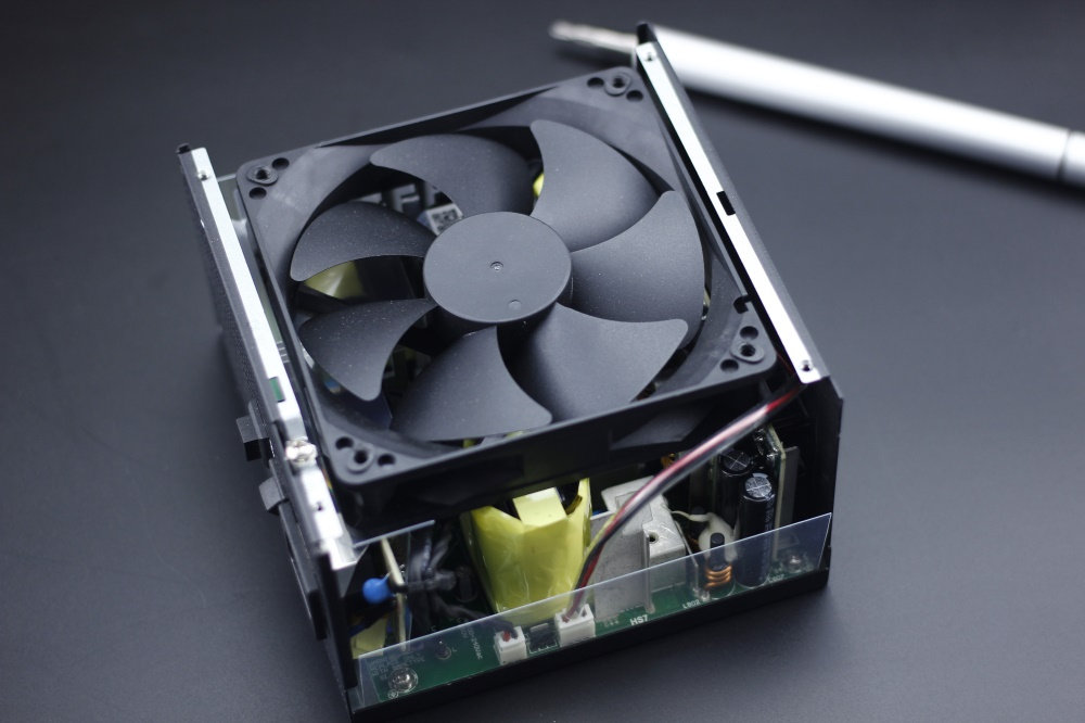 安钛克hcg750电源拆解,安钛克750w半模组电源测评