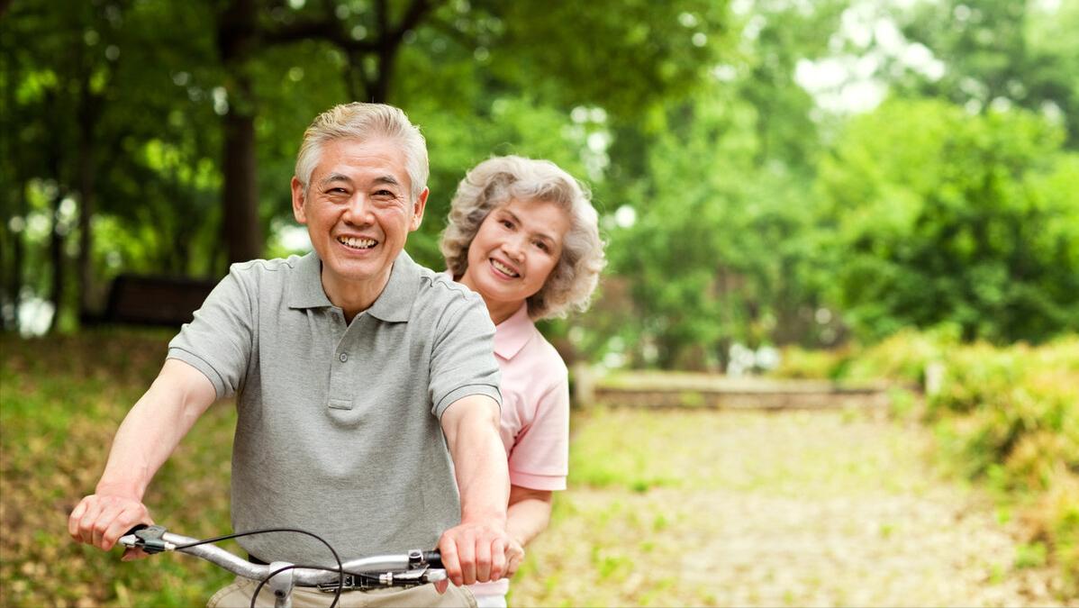 天气变冷膝关节就会疼痛？医生：治疗关节炎，找准治疗点是关键