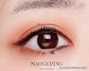 怎么避免眼妆脏,怎样防止眼妆脱落