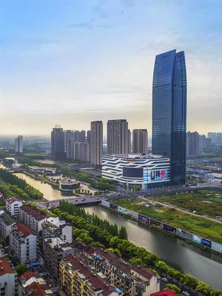 昆山第一高楼金鹰大厦,昆山城东摩天大楼