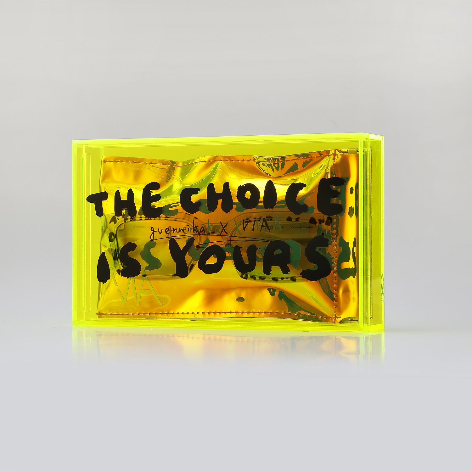 VIAxGuernika发布“TheChoiceisYours”系列墨镜