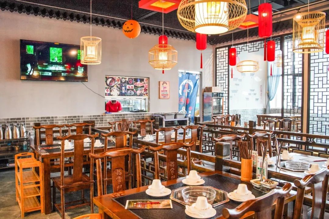 吃地道成都老火锅满满的巴蜀风格,正宗巴蜀味道火锅