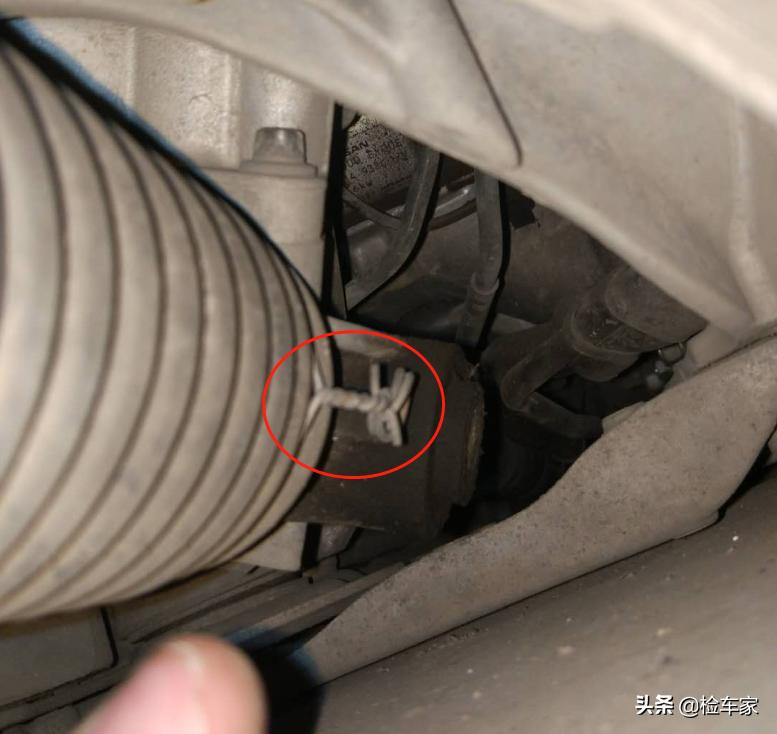 英菲尼迪q70更换全车胶套,英菲尼迪qx70防尘套