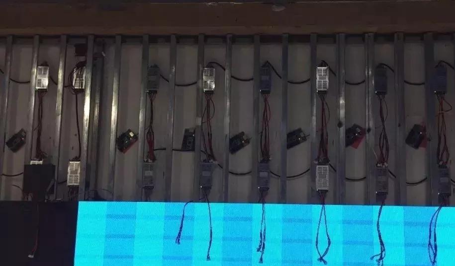 室内led显示屏怎么组装调试,安装led显示屏软件调试详细步骤